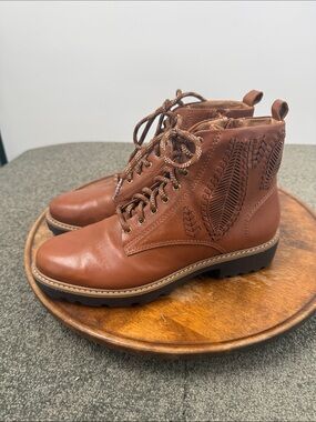 Brioso Boots Wm 7.5 M Brown Lace-Up Leather Ankle Hazel Boho